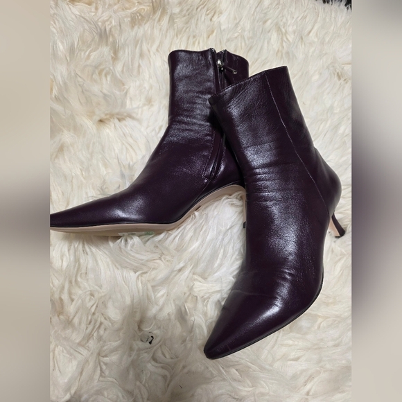 Elegant Purple Women's Boots - Picture 2 of 5
